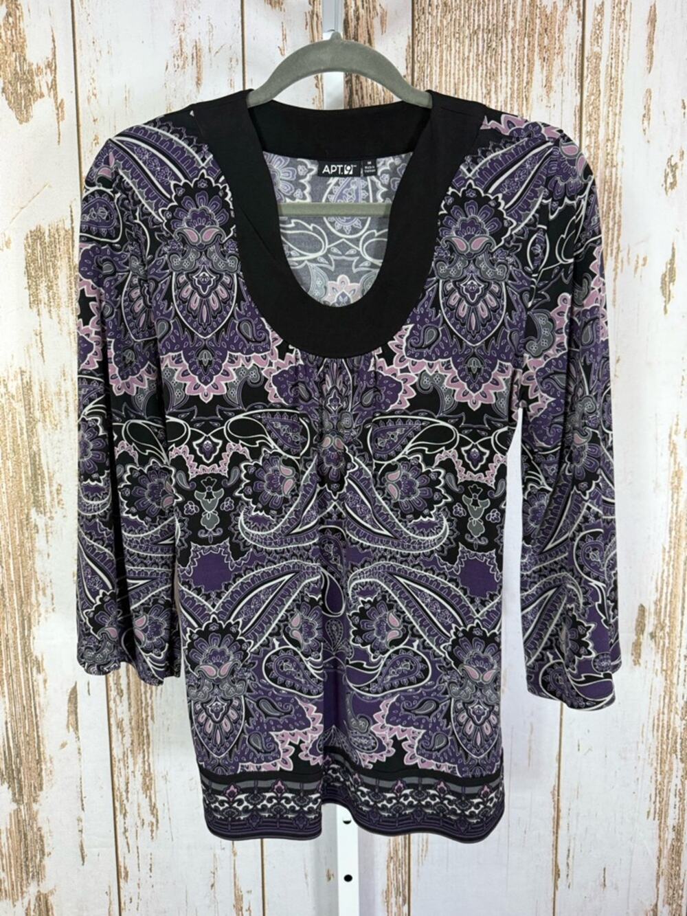Apt. 9, Purple and Black Paisley Scoop Neck Long Sleeve Top. Size Medium.